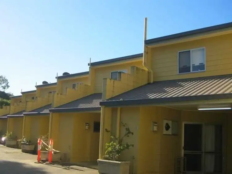 Unit 2/1 Pleasant Drive