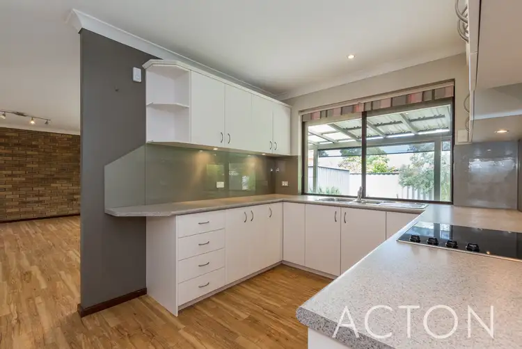 9/21 Hayes Avenue, Yokine WA 6060