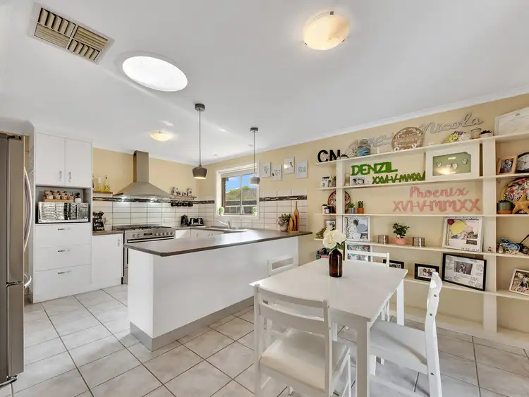 Fifth view of Homely house listing, 6 Ronan Court, Wodonga VIC 3690