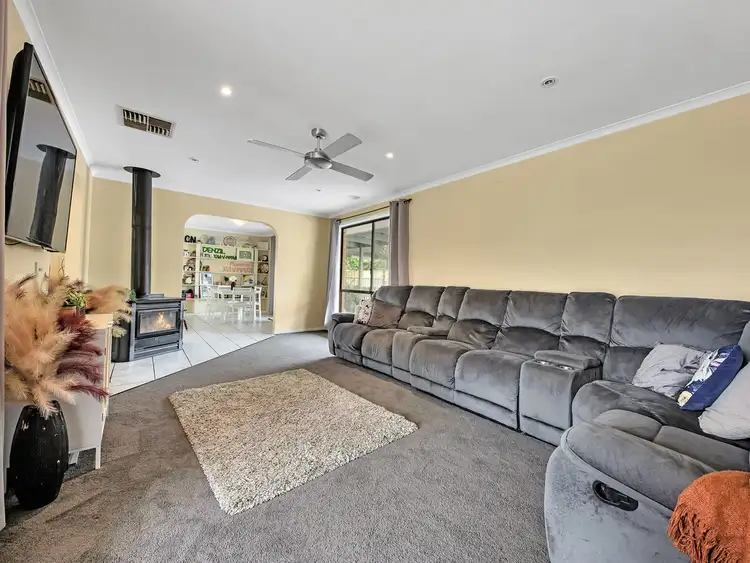 Sixth view of Homely house listing, 6 Ronan Court, Wodonga VIC 3690