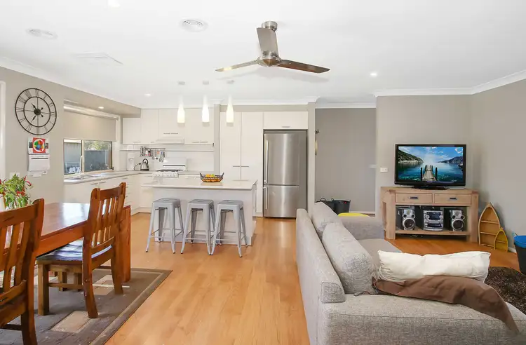 Third view of Homely townhouse listing, 2D Chifley Street, Wodonga VIC 3690