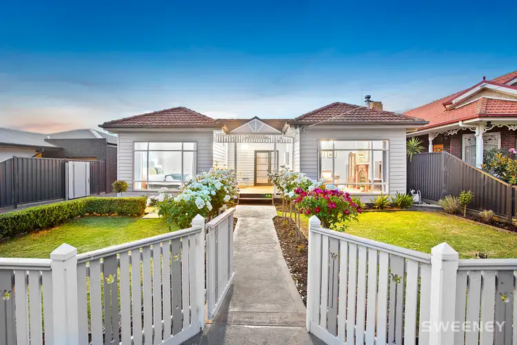 13 Mahon Avenue, Altona North VIC 3025