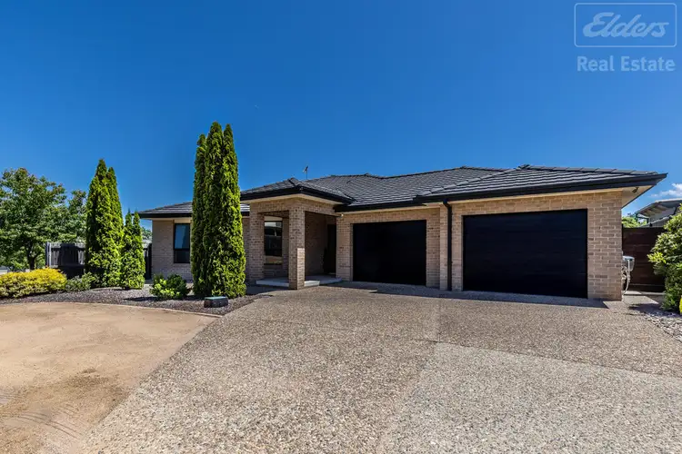 17 Donoghoe Crescent, Queanbeyan East NSW 2620