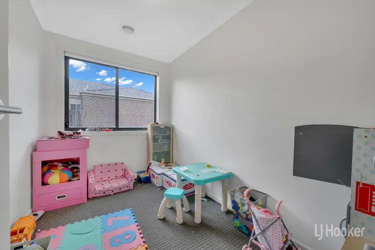 Fifth view of Homely house listing, 4 birdswing terrace, Melton South VIC 3338