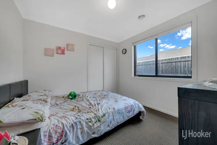 Sixth view of Homely house listing, 4 birdswing terrace, Melton South VIC 3338