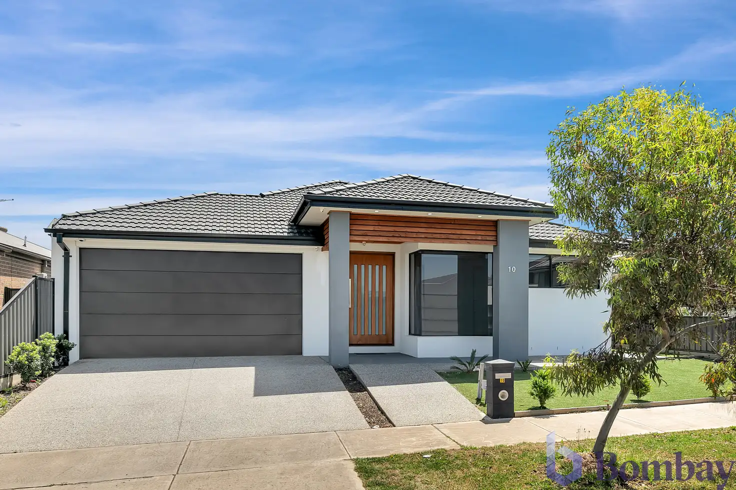 Main view of Homely house listing, 10 Northfield Drive, Craigieburn VIC 3064