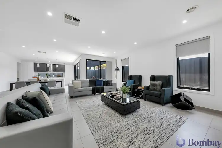 Fifth view of Homely house listing, 10 Northfield Drive, Craigieburn VIC 3064