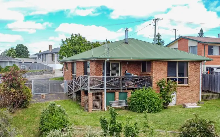 48 Crandon Cres, Newnham TAS 7248