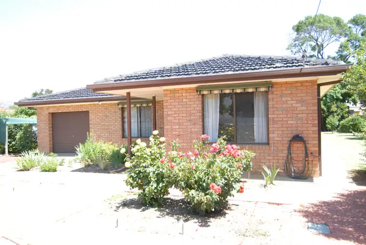 9 CORBETT COURT, Deniliquin NSW 2710