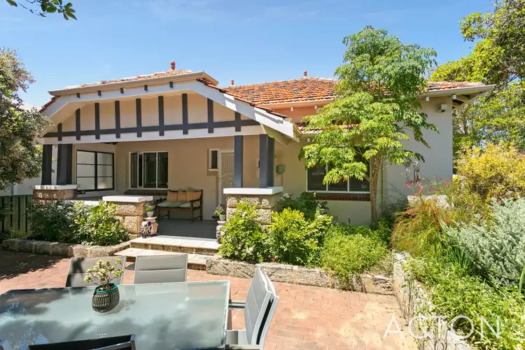 7 Wright Avenue, Swanbourne WA 6010