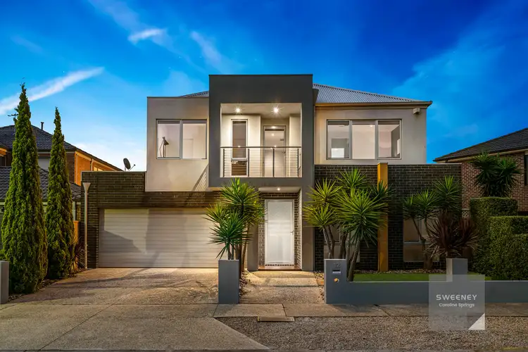 12 Fairbairn Way