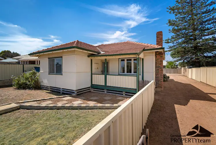 3 Bradley Street, Beachlands WA 6530