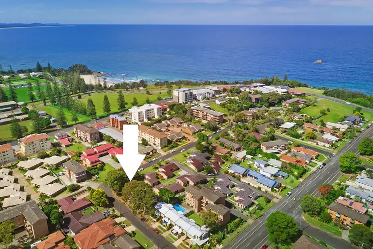 Third view of Homely villa listing, 3/23 Oxley Crescent, Port Macquarie NSW 2444