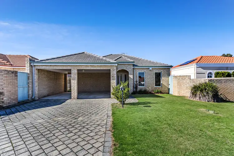 6 Westland Place, Waterford WA 6152