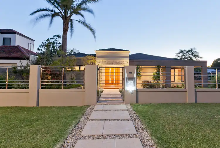 32 Davis Road, Attadale WA 6156