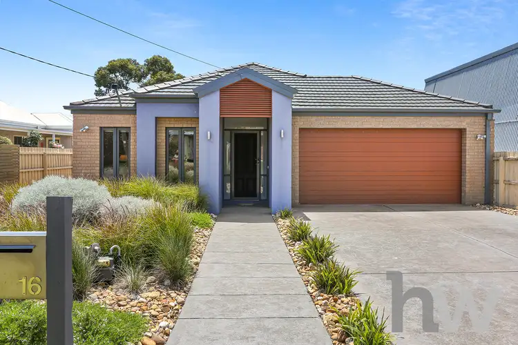 16 Clyde Avenue, St Leonards VIC 3223