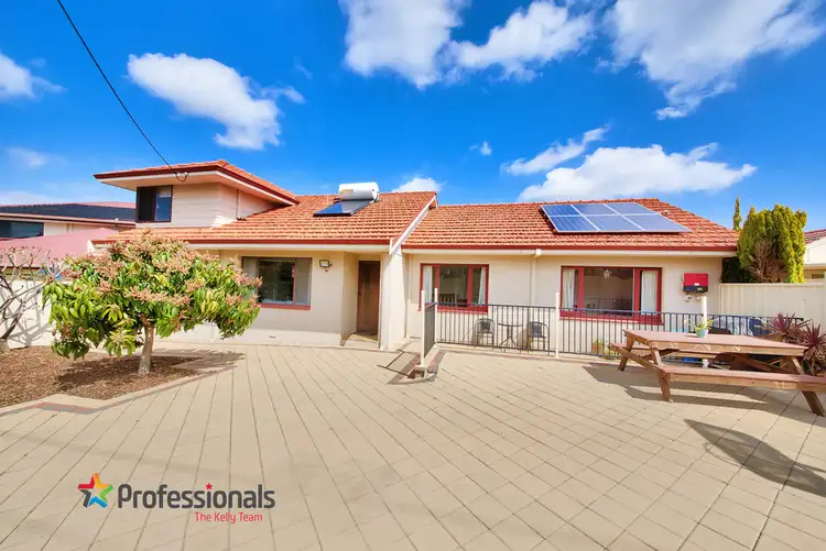 220 Royal Street, Yokine WA 6060
