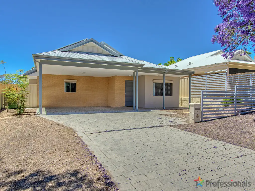 Main view of Homely house listing, 10 Waddingham Way, Medina WA 6167