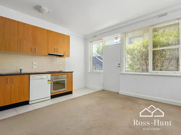 Third view of Homely apartment listing, 5/5 Summerlea Grove, Hawthorn VIC 3122