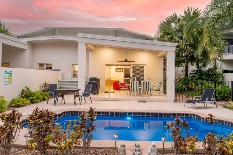 7015A Vista Drive, Benowa QLD 4217