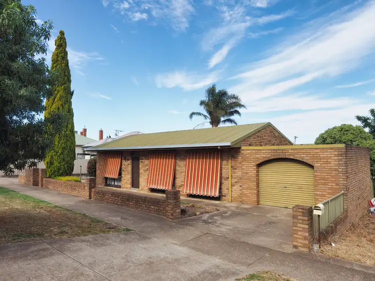Main view of Homely unit listing, 1/16 Queen Street, Ararat VIC 3377