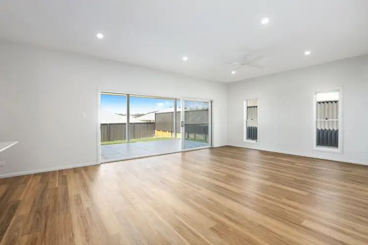 Sixth view of Homely house listing, 10 Scott Street, Thrumster NSW 2444