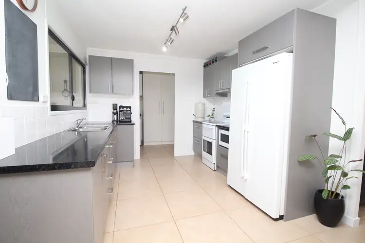 Second view of Homely house listing, 10 Rossato Crescent, Rasmussen QLD 4815