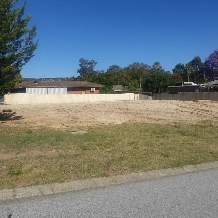 20 Ellesmere Road, Swan View WA 6056