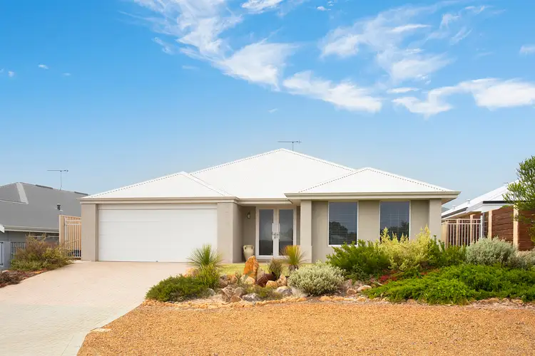 8 Cherry Hills Circle, Dunsborough WA 6281