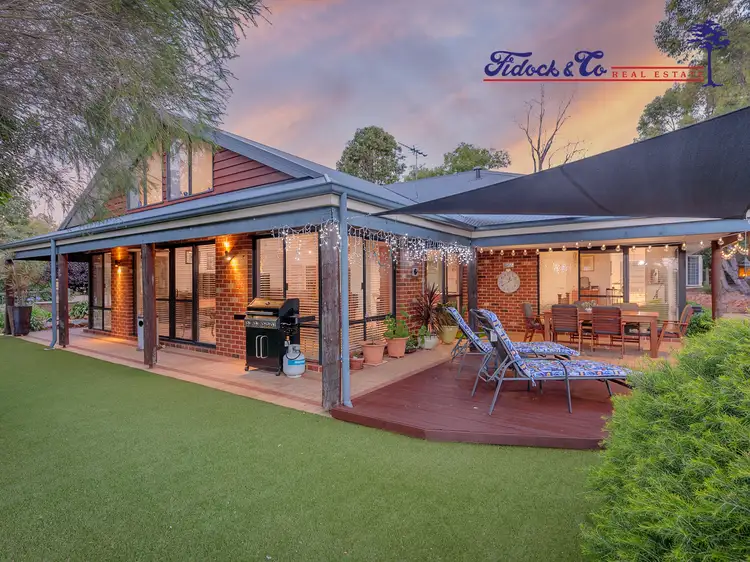 10 Country Club Avenue, Roleystone WA 6111