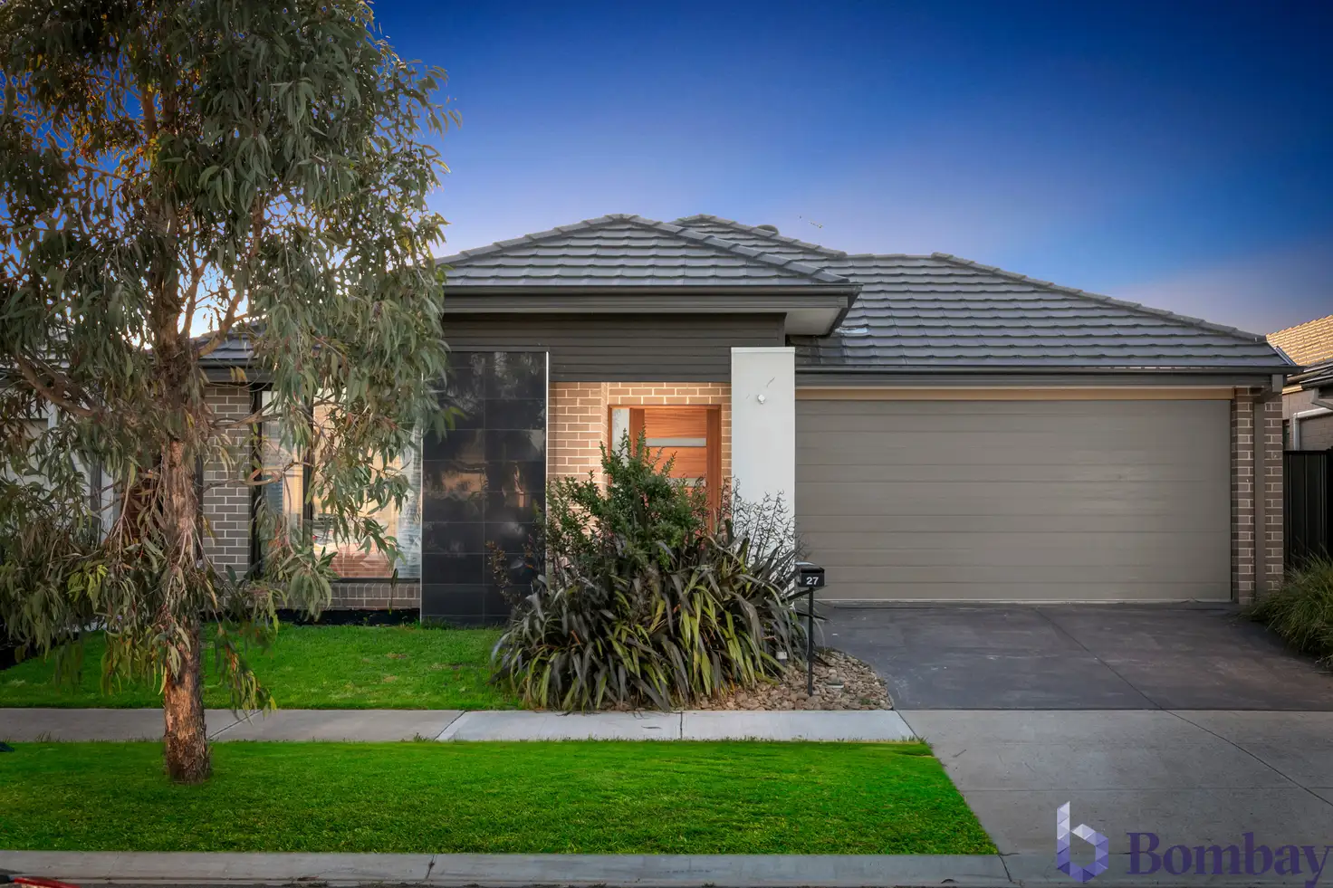 Main view of Homely house listing, 27 Bluebell drive, Craigieburn VIC 3064