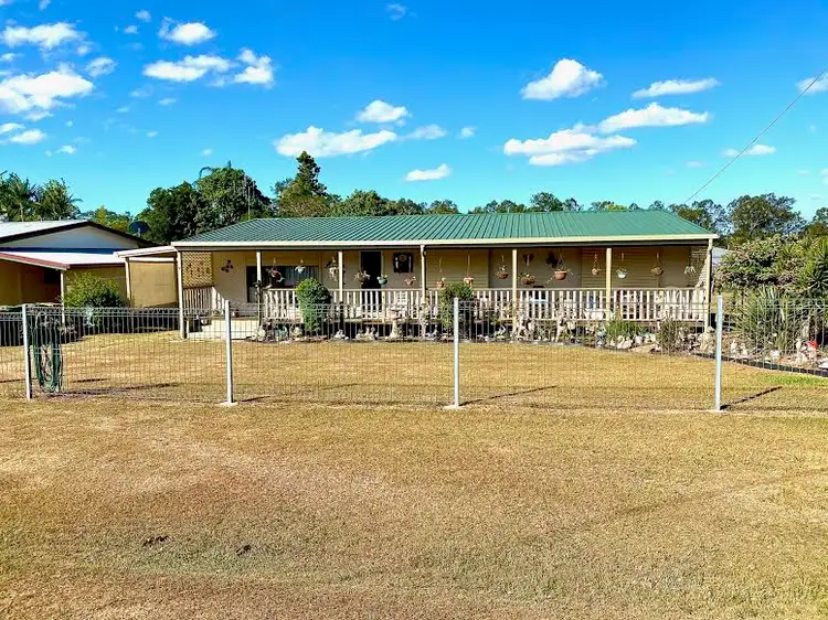 9 CHARLES STREET, Howard QLD 4659