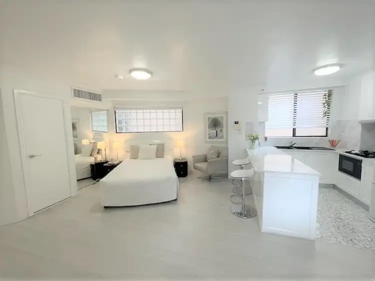 Sixth view of Homely apartment listing, 73/289-295 Sussex Street, Sydney NSW 2000