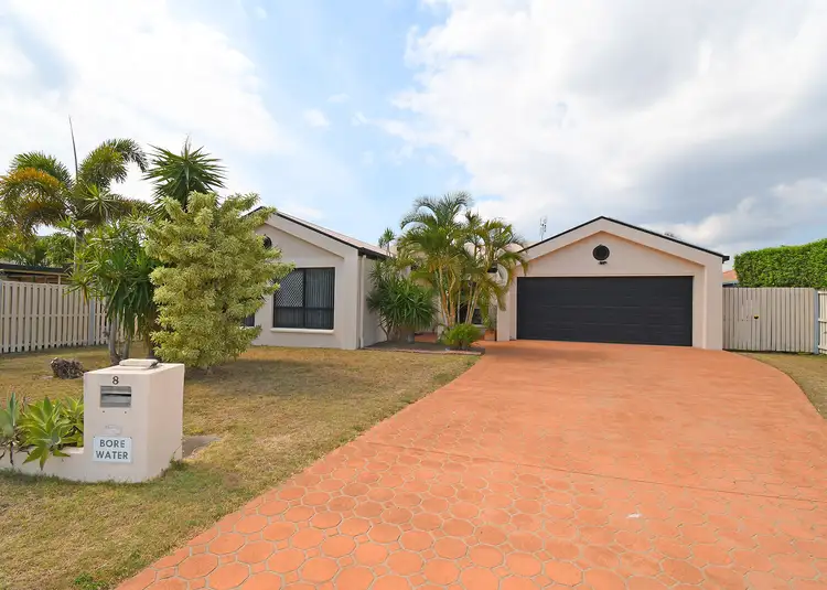 8 Jonwest Close, Torquay QLD 4655