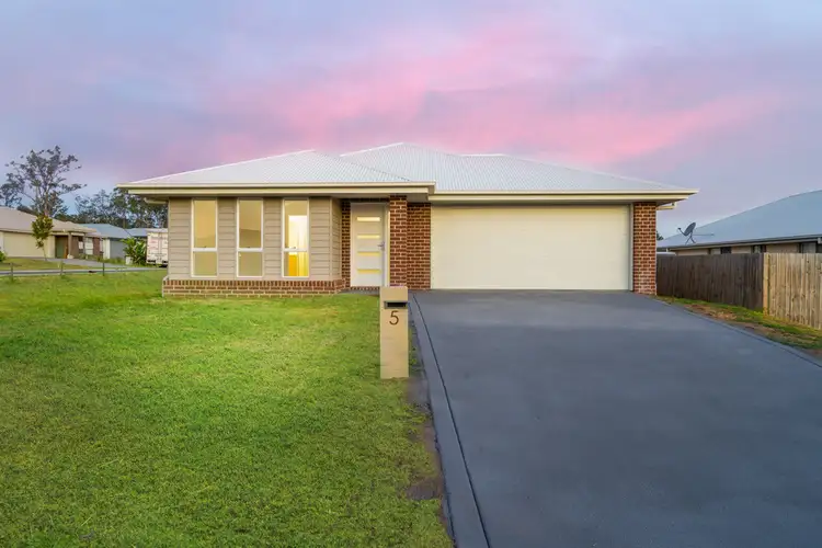 5 Plantation Street, Walloon QLD 4306