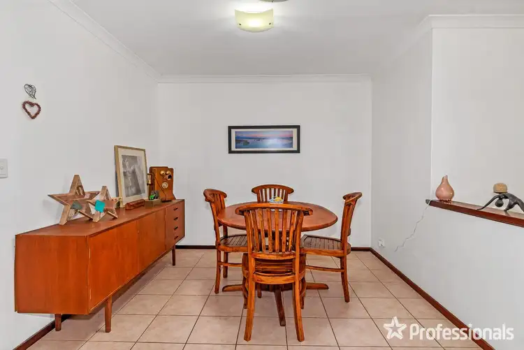 Seventh view of Homely house listing, 8 Springfield Court, Warnbro WA 6169