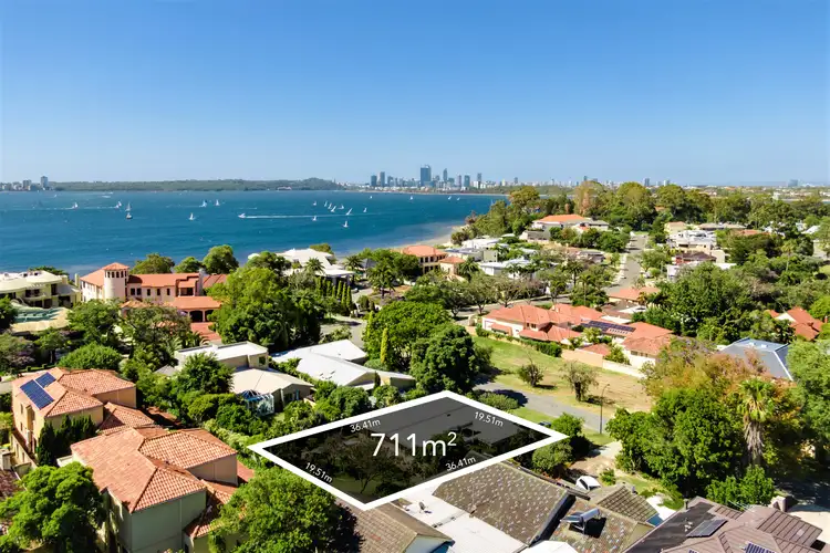 1A Grosse Road, Applecross WA 6153
