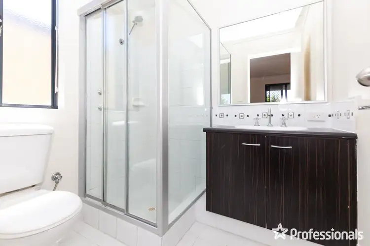 Sixth view of Homely house listing, 33 Milano Loop, Seville Grove WA 6112
