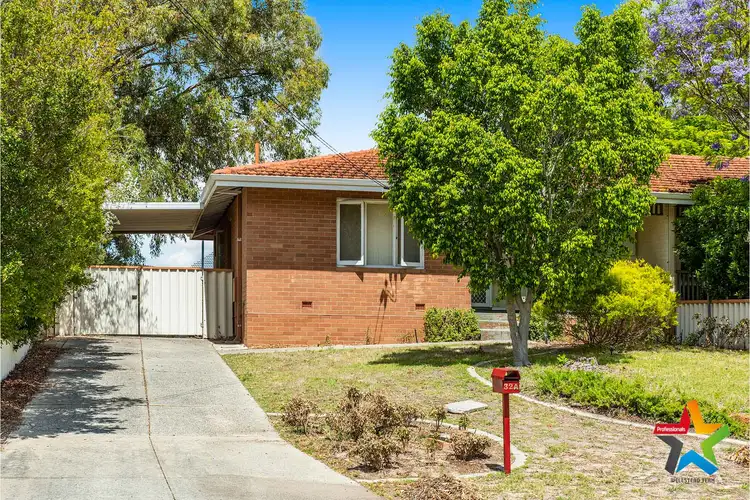 Fifth view of Homely semi-detached listing, 32B Hollybush Way, Kelmscott WA 6111