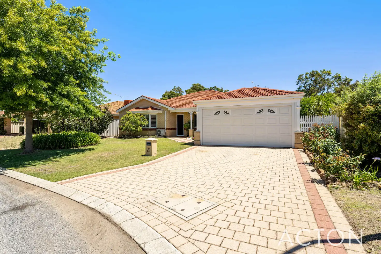Main view of Homely house listing, 24 Hollyoak Place, Thornlie WA 6108