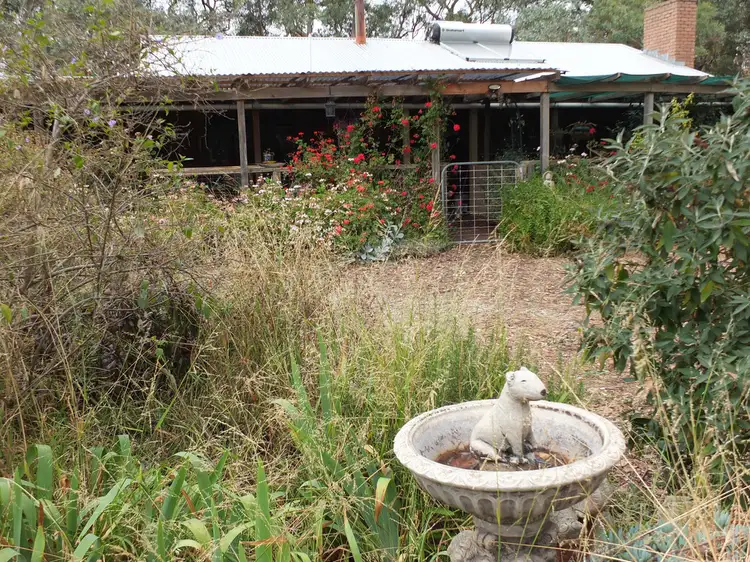 5598 Stawell-Avoca Road,, Moonambel VIC 3478