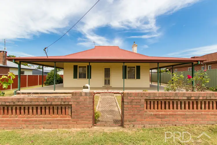 6 Herbert Street, Tumut NSW 2720