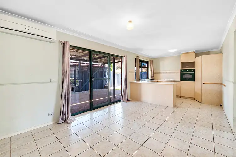 Sixth view of Homely house listing, 2 Seacombe Place, Cranbourne VIC 3977