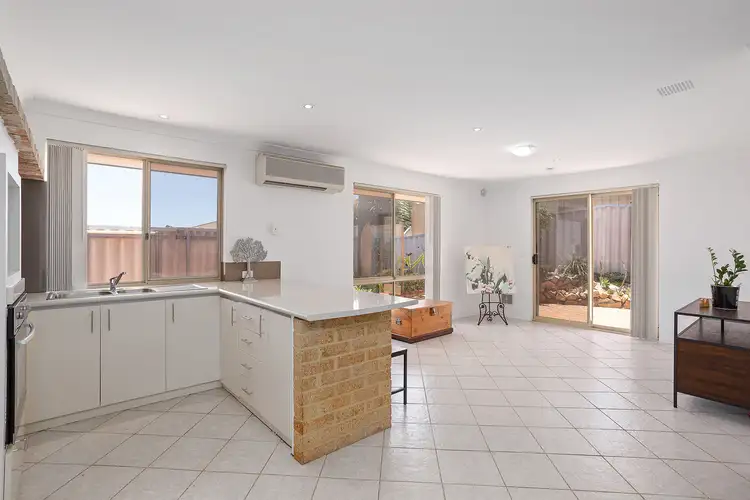 Sixth view of Homely house listing, 7B Fisherton Circuit, Kinross WA 6028