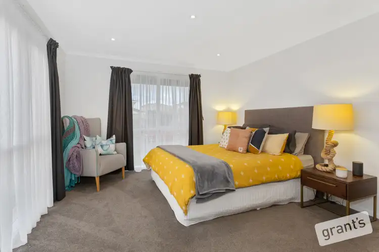 Sixth view of Homely house listing, 3 Monica Close, Endeavour Hills VIC 3802