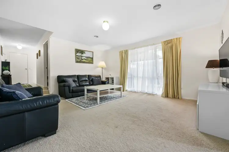 Sixth view of Homely house listing, 15 Niagara Court, Hampton Park VIC 3976