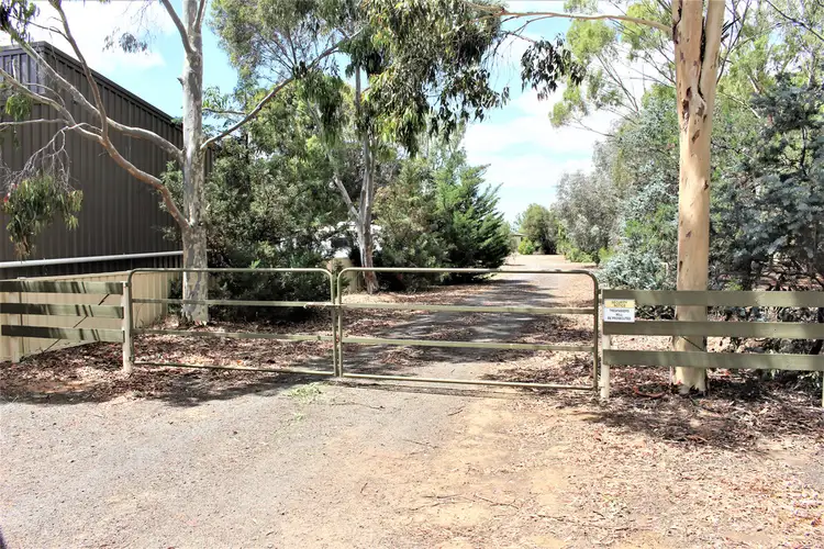 49 South Road, Yarrawonga VIC 3730