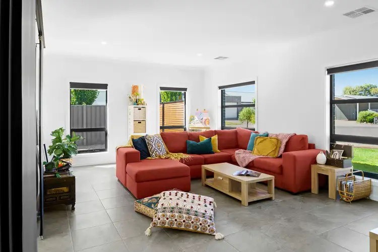 Fifth view of Homely house listing, 2 Alma Court, Renmark SA 5341