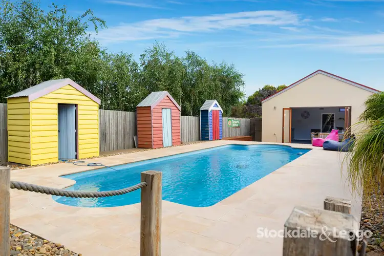 Second view of Homely house listing, 4 Yvonne Court, Langwarrin VIC 3910