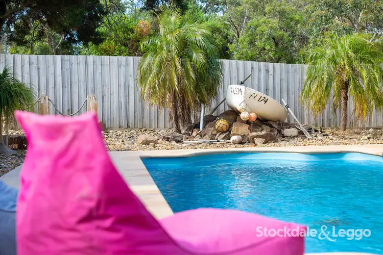 Fifth view of Homely house listing, 4 Yvonne Court, Langwarrin VIC 3910